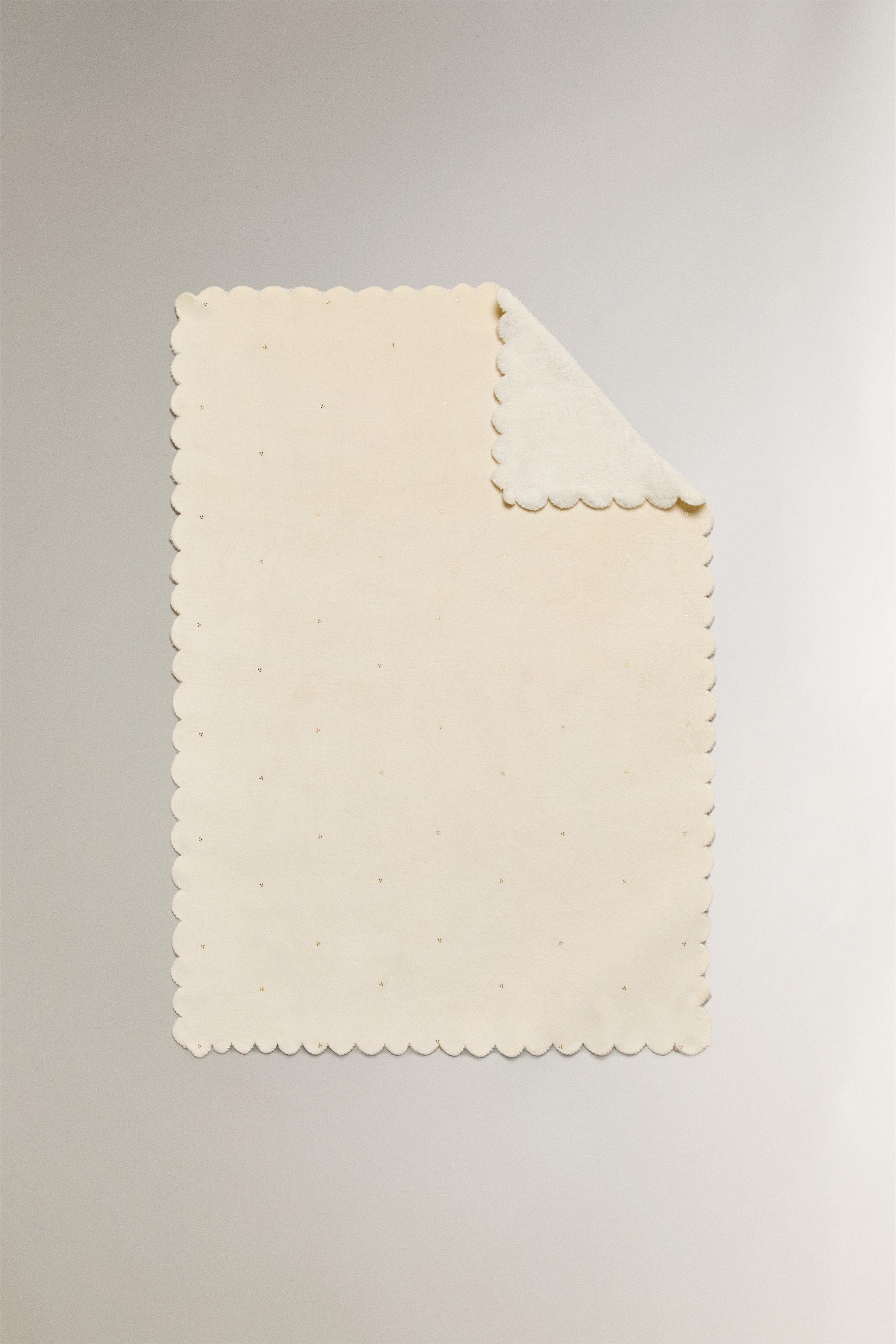 CHILDREN'S FLEECE BLANKET WITH SHINY EMBROIDERY